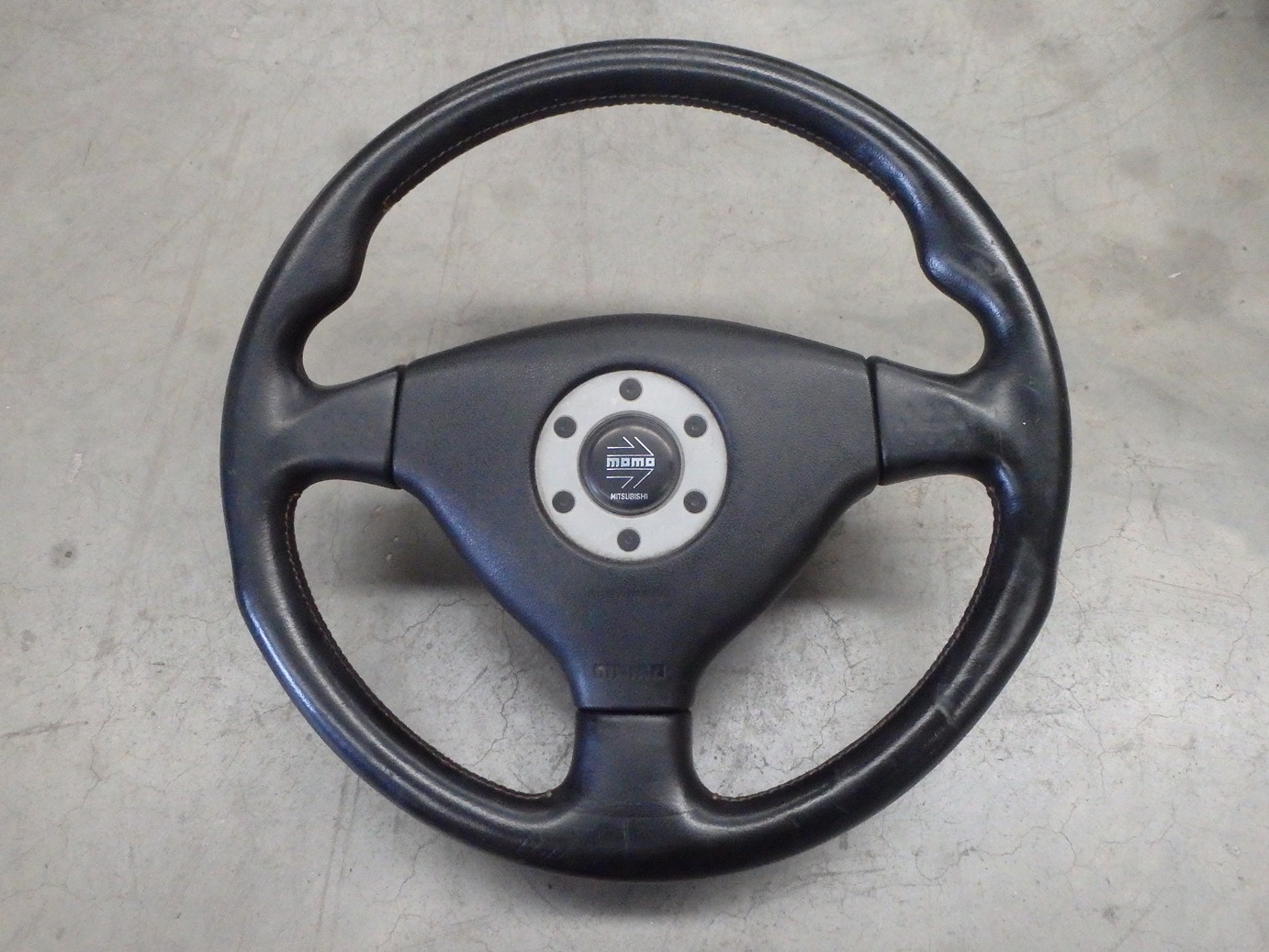 Mitsubishi Lancer Evo 4 CN9A IV Factory Momo Airbag Steering Wheel